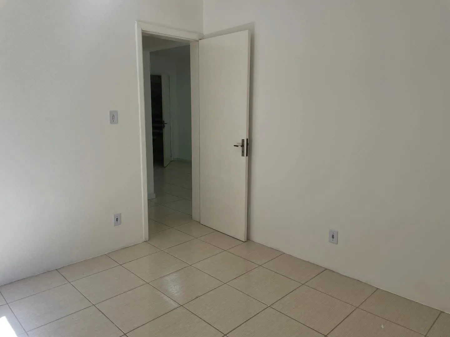 Imagem Apartamento à Venda com Piscina no Bairro Querência em Viamão