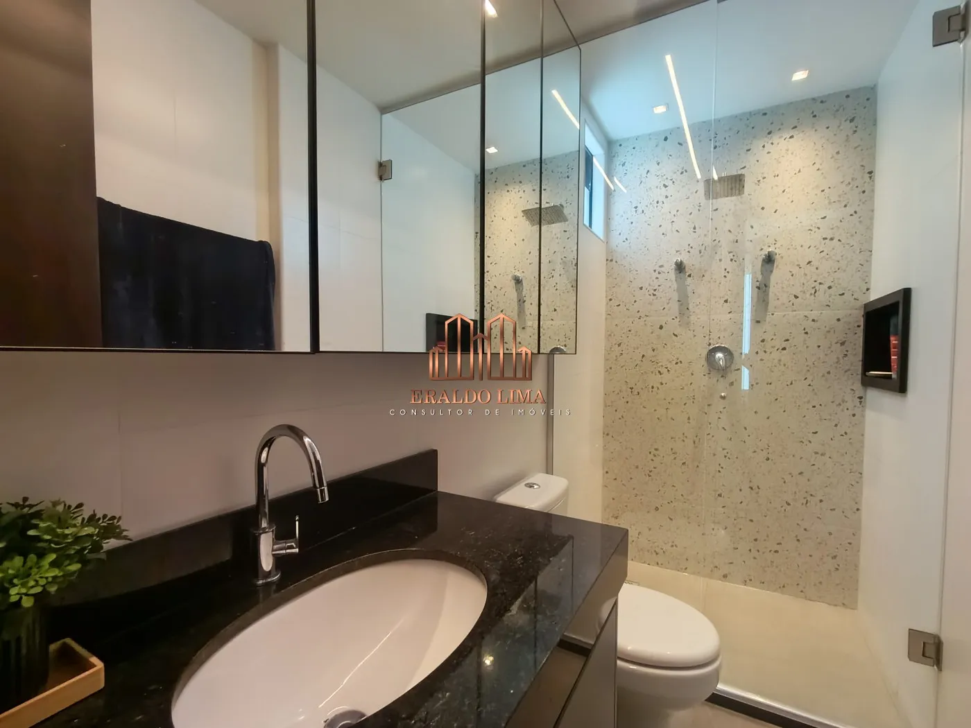 Imagem Apartamento para Venda em Maceió, Ponta Verde, 2 dormitórios, 1 suíte, 2 banheiros, 2 v