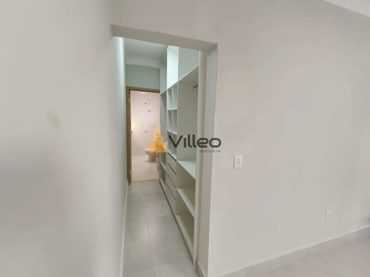 Imagem Descubra o prazer de viver com estilo em uma residência que reúne sofisticação, funcionalidade e...
