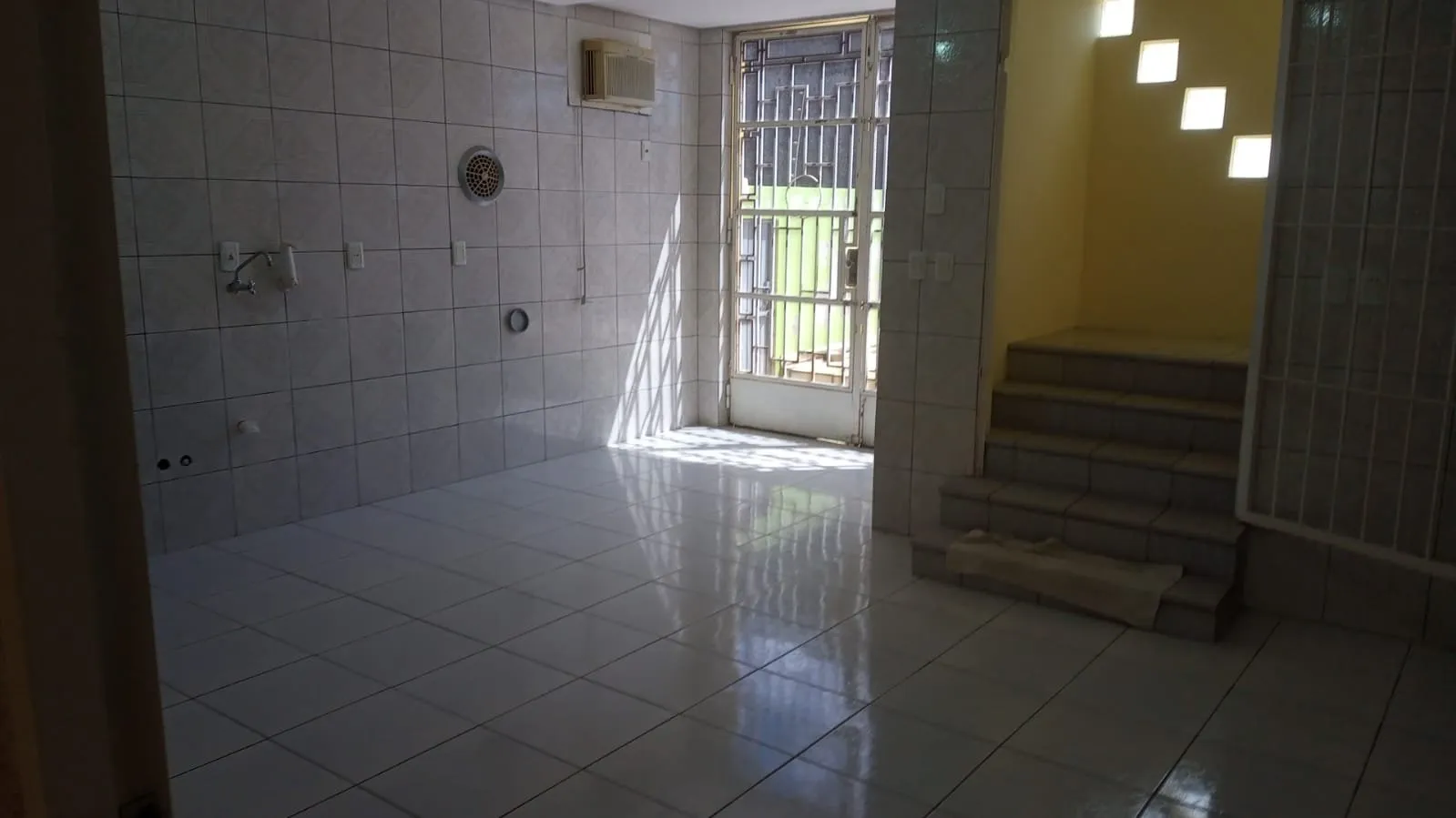 Imagem Casa próximo ao centro de Viamão!