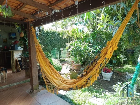 Imagem (PERMUTA) Casa de esquina c/terreno, são duas casas, com entrada independente no Barreirinha em Curitiba PR