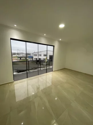 Imagem Sobrado com piscina para venda em Guaratuba(Coroados), 600m do mar!
