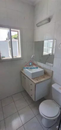 Imagem Sobrado Condomínio Rochdale - 3 dormitórios sendo 1 suíte
