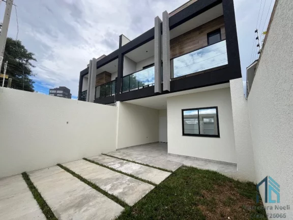 Imagem Sobrado a venda com terreno, 03 suítes, ótima localização em São José dos Pinhais PR