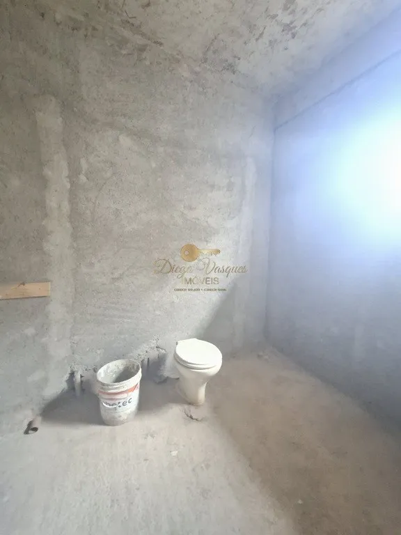 Imagem Casa em Condomínio para Venda em Teresópolis / RJ no bairro Green Valley