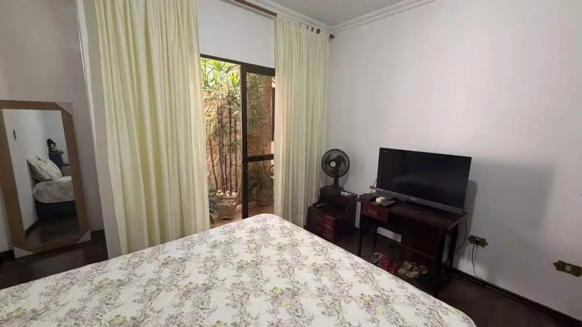 Imagem Casa térrea 3 dormitórios e 4 vagas - Vila Curuçá - Santo André