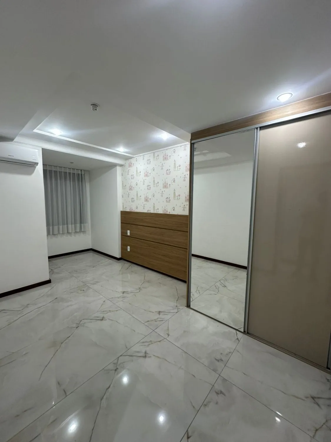 Imagem Apartamento com 4 quartos à venda em Vila Velha