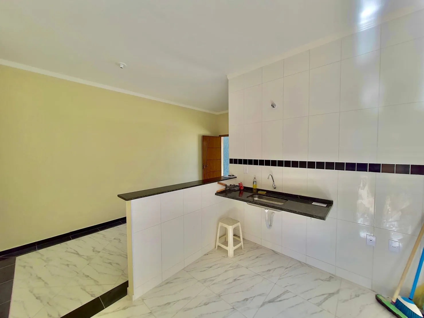 Imagem Casa à venda 2 Quartos, 1 Suite, 1 Vaga, 125M², Residencial Estoril, Taubaté - SP