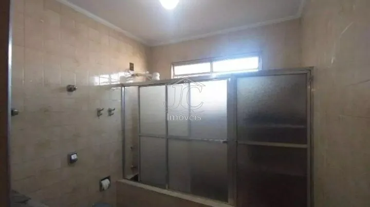 Imagem CASA À VENDA NO JARDIM MIRANDA, EM FRENTE AO SHOPPING UNIMART.