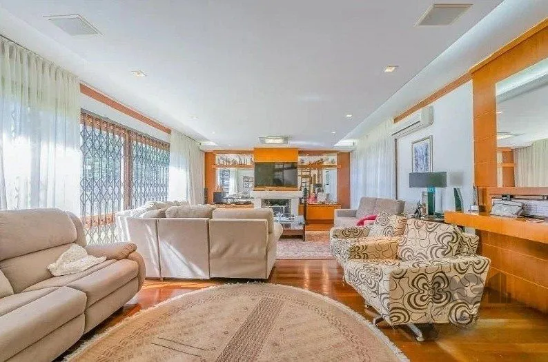 Imagem Casa 221m² - 3 dormitórios, 1 suíte, 4 vagas de garagem no bairro Vila Assunção