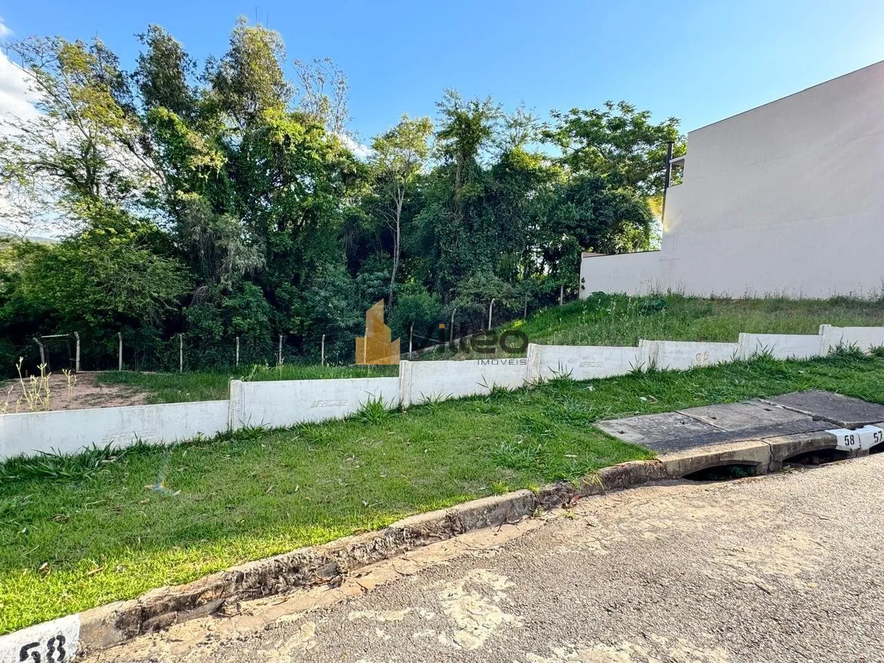 Foto do imóvel Apresentamos uma excelente oportunidade para você que deseja construir a casa dos seus sonhos em um...