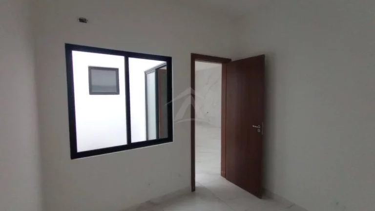 Imagem CASA, 3 QUARTOS SENDO 1 SUÍTE, BAL. VELEIROS
