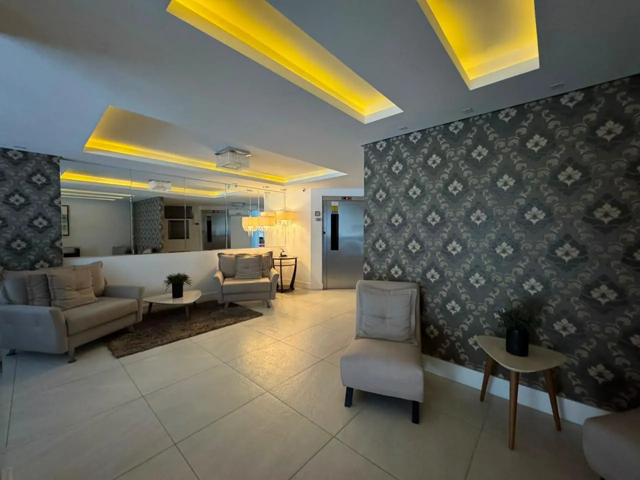 Imagem Apartamento com vista para o mar à venda com 107.28m2 por R$ 1.700.000,00
