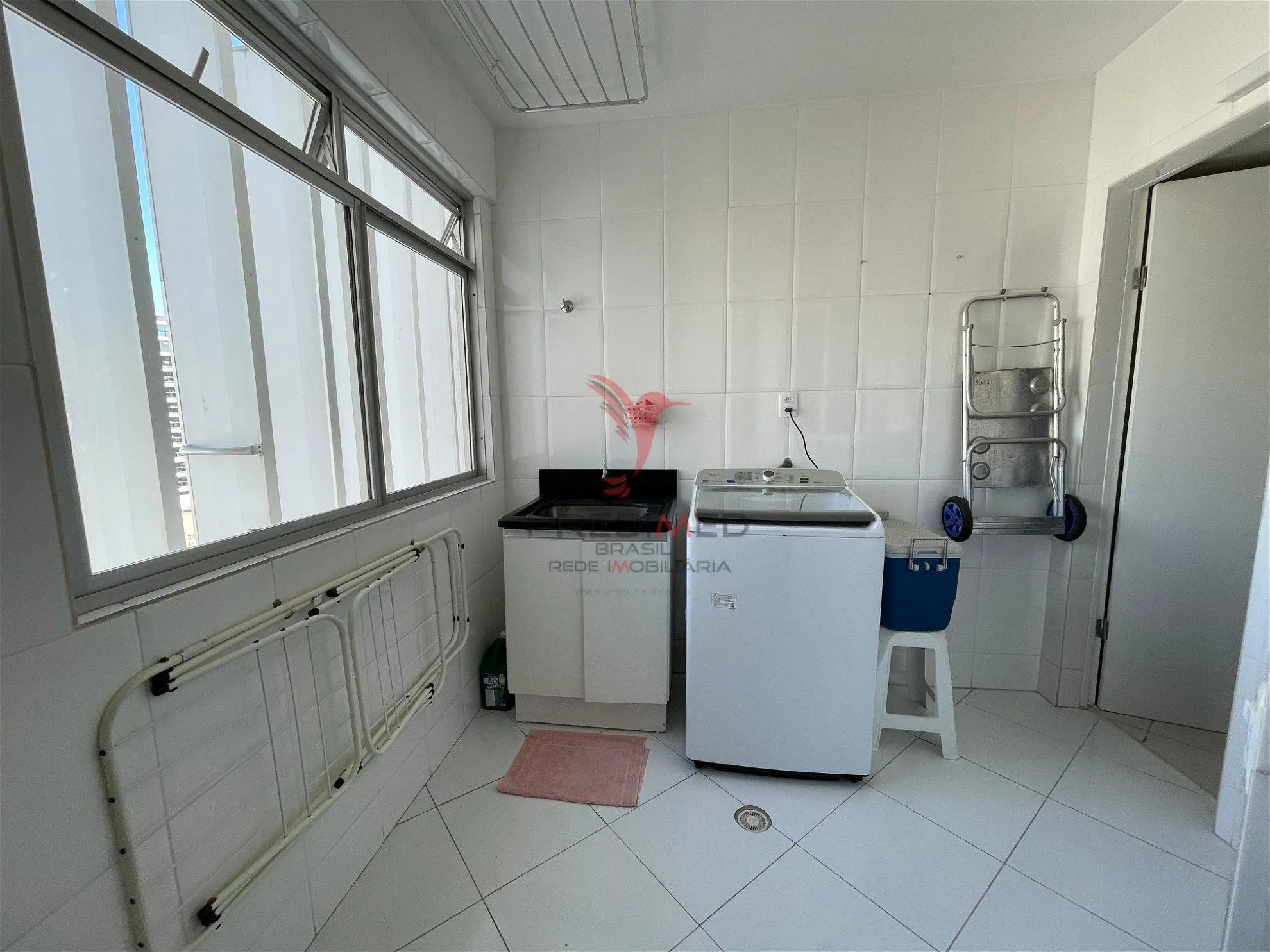 Imagem Apartamento localizado no CENTRO de Balneário Camboriú, a 350m do MAR!!