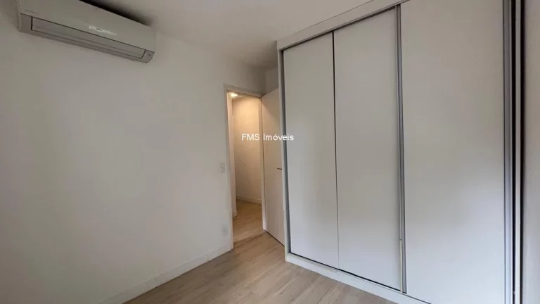 Imagem Apartamento para locação na Consolação: 3 quartos, 1 sala, 1 banheiro, 1 vaga de garagem, 128m². Confira!