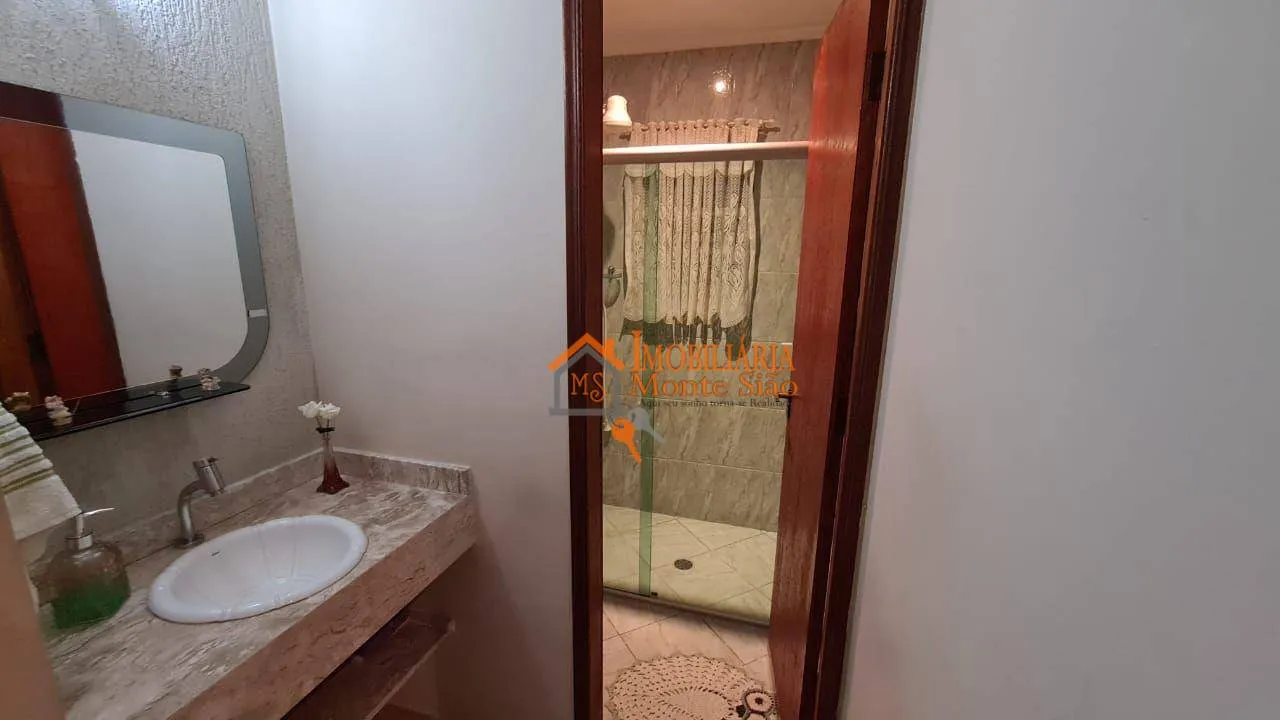 Imagem Casa com 3 dormitórios à venda, 179 m² por R$ 700.000,00 - Picanço - Guarulhos/SP