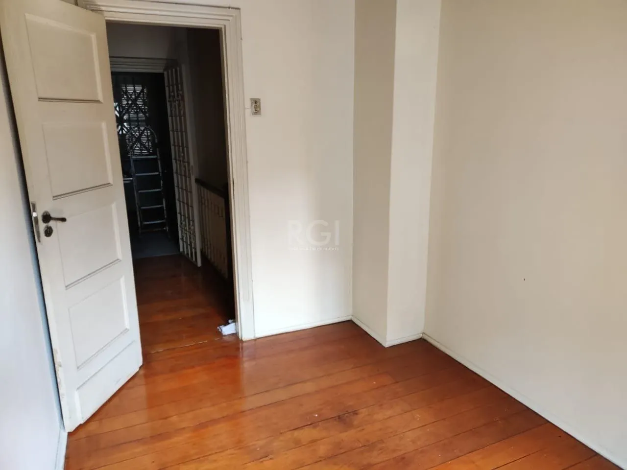 Imagem Casa para Venda - 140m², 3 dormitórios, Floresta