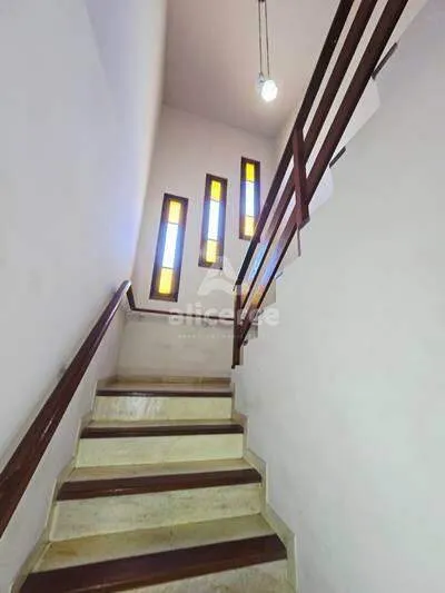 Imagem Casa à Venda em Campinas | 4 Dormitórios, Suíte, Terraço e Garagem