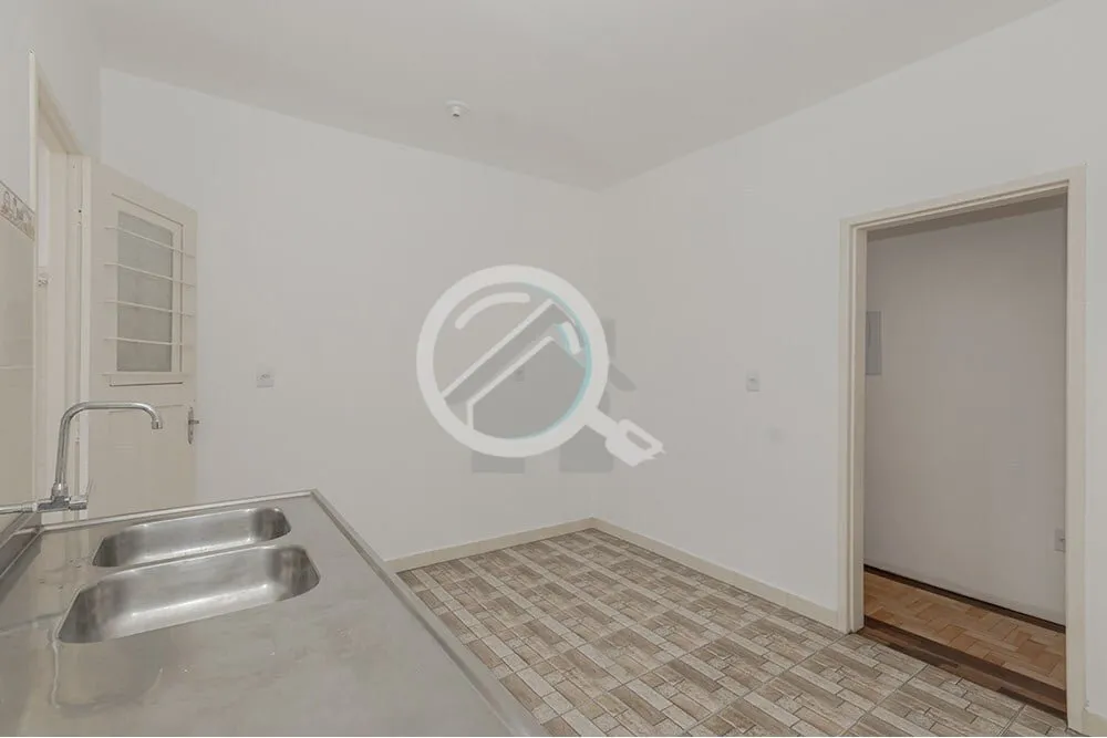 Imagem Este encantador apartamento no segundo andar está localizado na Rua General Caldwell. Com dois dorm...