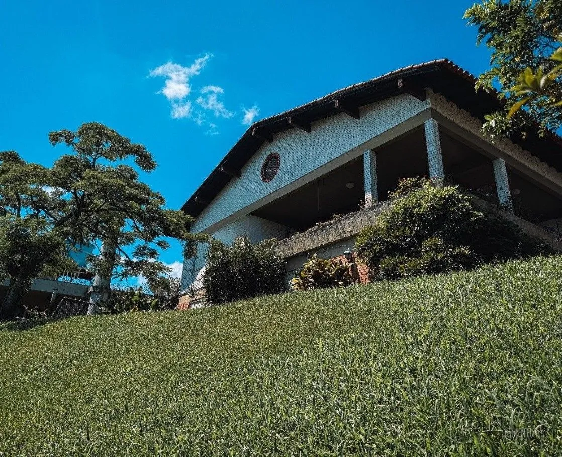 Imagem Casa bairro Sétimo Céu, 463m² privativos, vista privilegiada do Rio Guaíba em terreno de 1.423m².