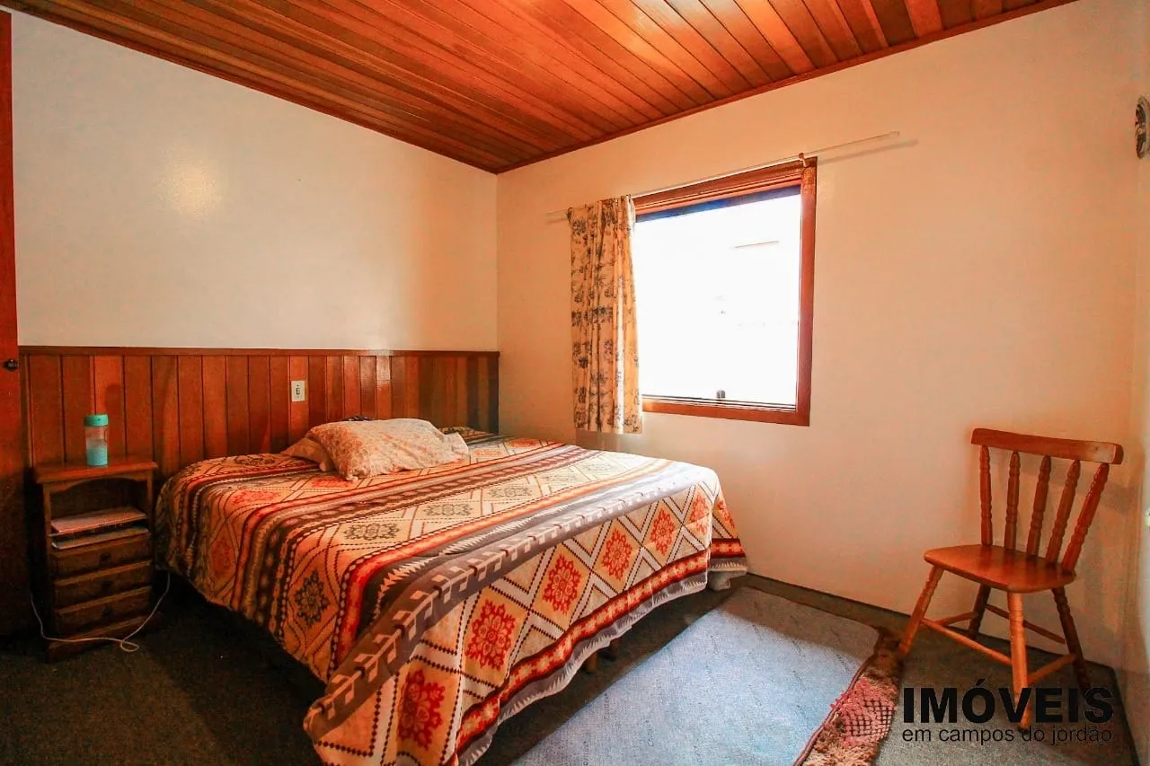 Imagem Comercial à venda 14 Quartos, 14 Suites, 5 Vagas, 380M², Vila Nova Suiça, Campos do Jordão - SP