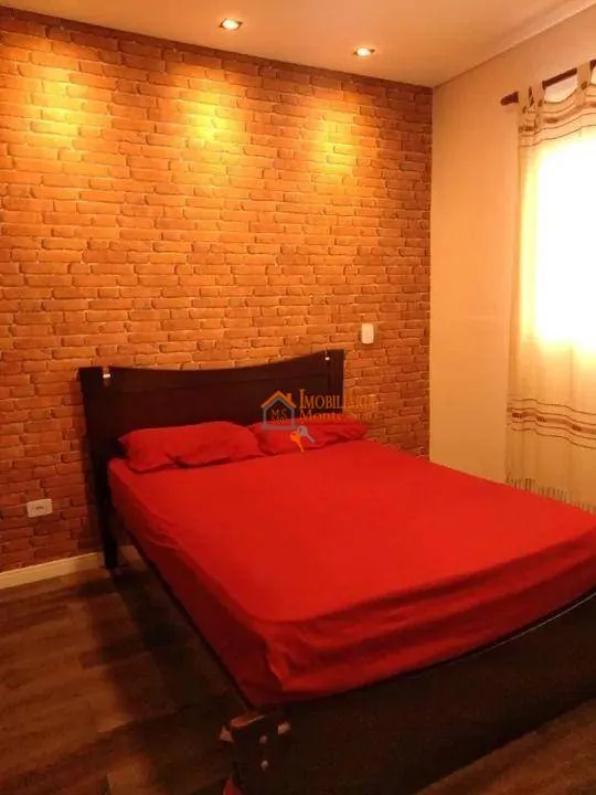 Imagem Casa com 4 dormitórios à venda, 220 m² por R$ 990.000,00 - Jardim São Roberto - Guarulhos/SP