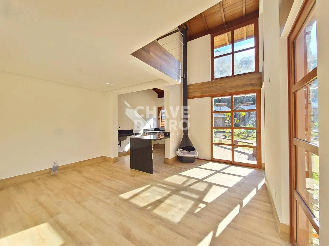 Imagem Charmosa casa em condomínio, para venda em Itaipava, Petrópolis RJ