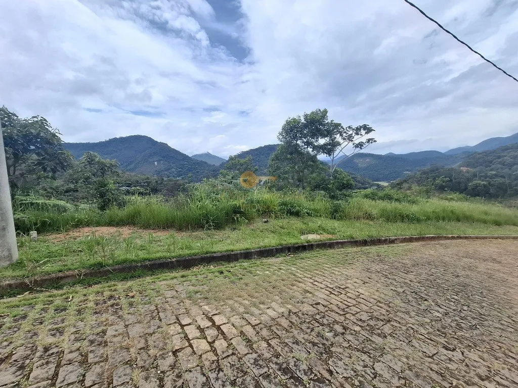 Imagem Terreno em Condomínio para Venda em Teresópolis / RJ no bairro Vargem Grande