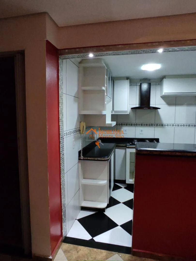 Imagem Apartamento com 2 dormitórios à venda, 44 m² por R$ 220.000,00 - Água Chata - Guarulhos/SP