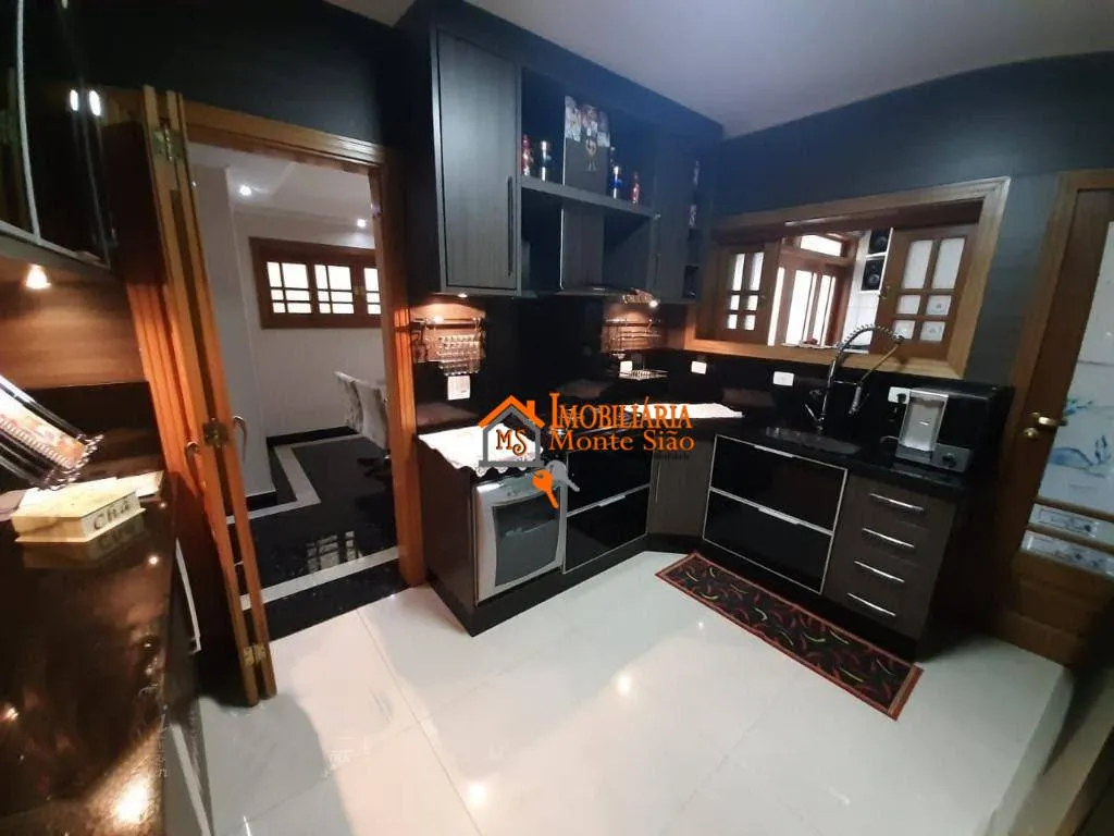 Imagem Sobrado com 2 dormitórios à venda, 264 m² por R$ 2.662.500,00 - Cidade Maia - Guarulhos/SP