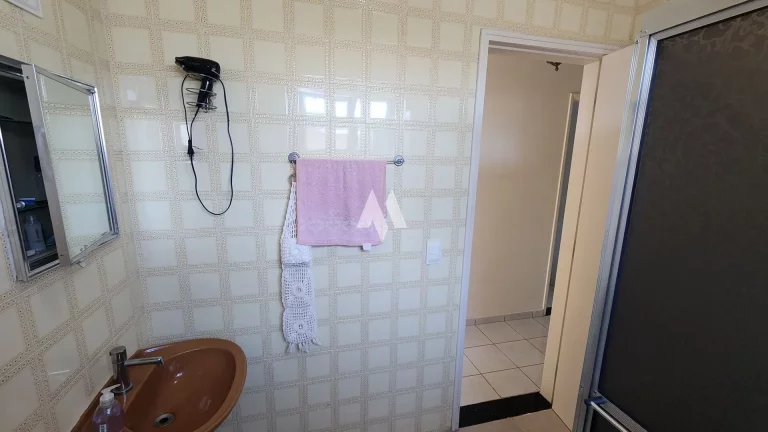 Imagem Casa térrea em Itanhaem, 3 dormitórios, piscina, churrasqueira, vaga pra 5 carros
