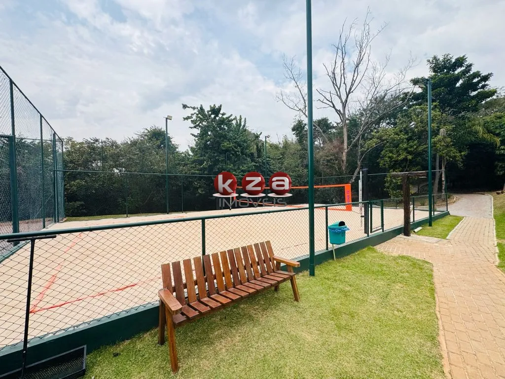 Imagem Terreno de 1.000m² no Condomínio Ypê Dourado em Valinhos-SP: sua oportunidade de construir o seu sonho!