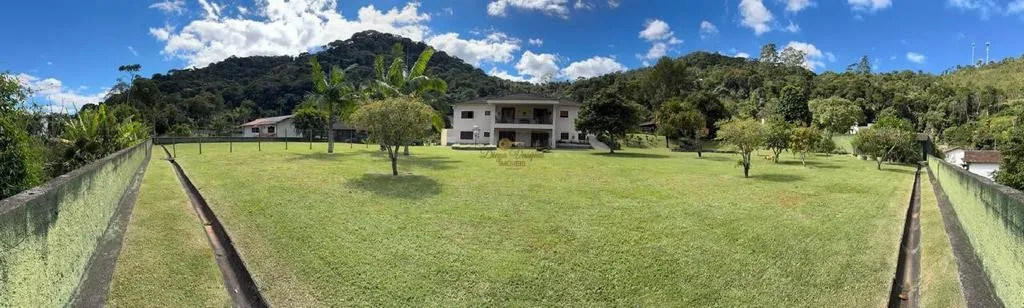 Imagem Casa para Venda em Teresópolis / RJ no bairro Albuquerque