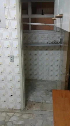 Imagem 2 dormitórios, sala, cozinha, banheiro social, lavanderia e área de serviço . Piscina, quadra de ...
