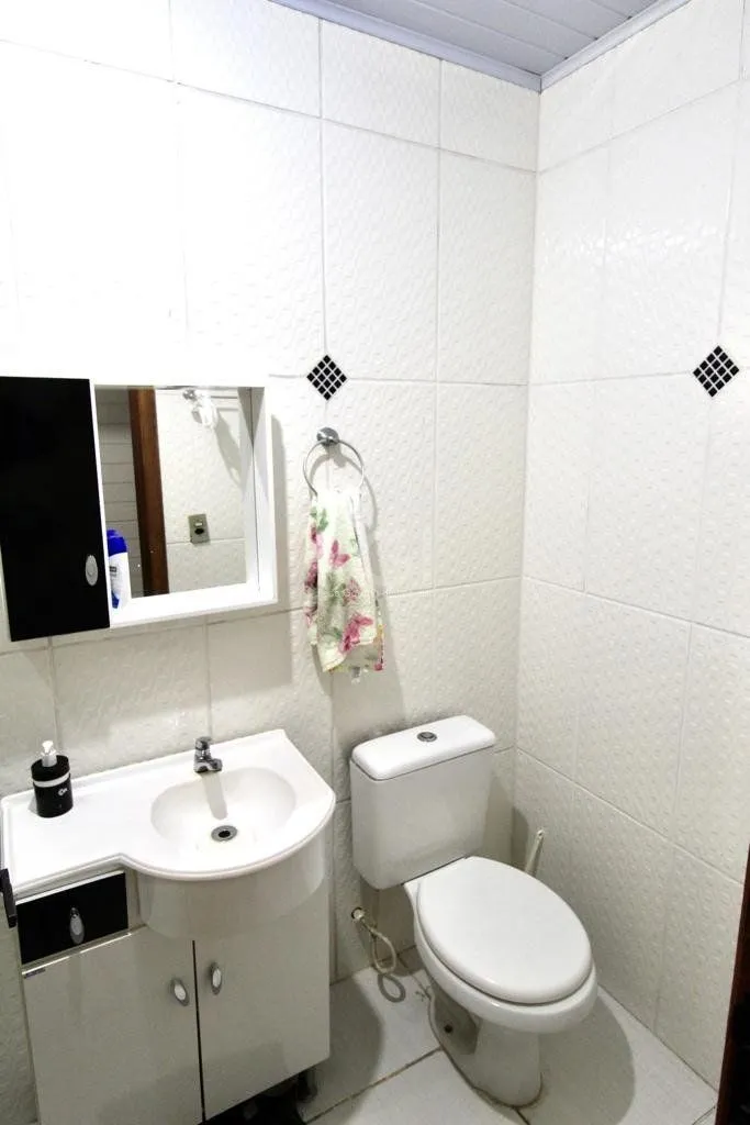 Imagem Casa para Venda - 90m², 5 dormitórios, sendo 1 suites, 5 vagas - Teresópolis