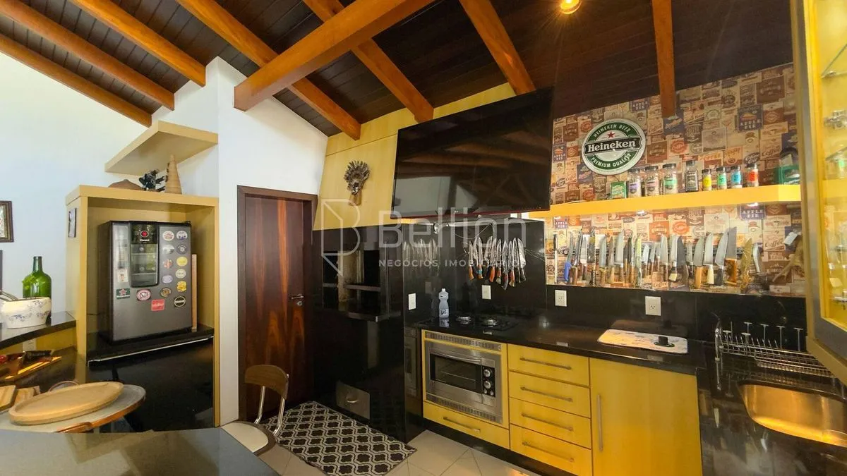 Imagem Uma casa que traduz alto padrão em cada detalhe.