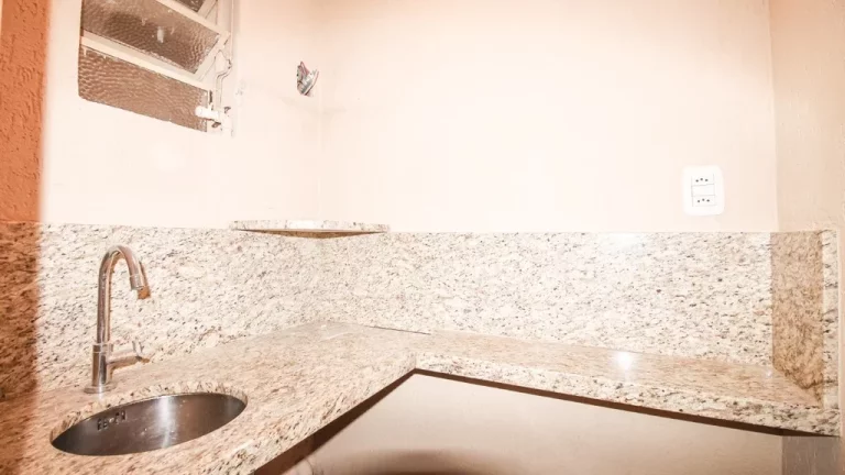 Imagem Sala para venda no bairro São João em Porto Alegre