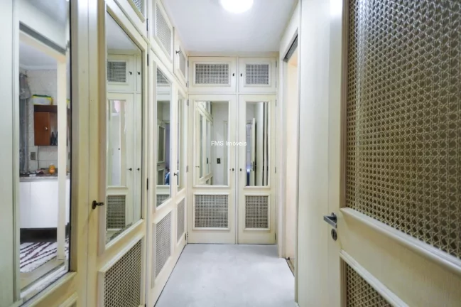 Imagem Apartamento de alto padrão com 3 quartos e 3 suítes na Bela Vista, São Paulo-SP: 134m² e vaga de garagem!