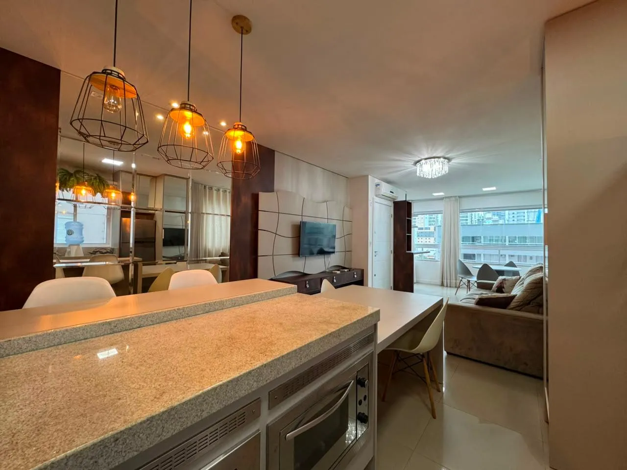 Imagem Apartamento com vista para o mar à venda com 98m2 por R$ 1.380.000,00