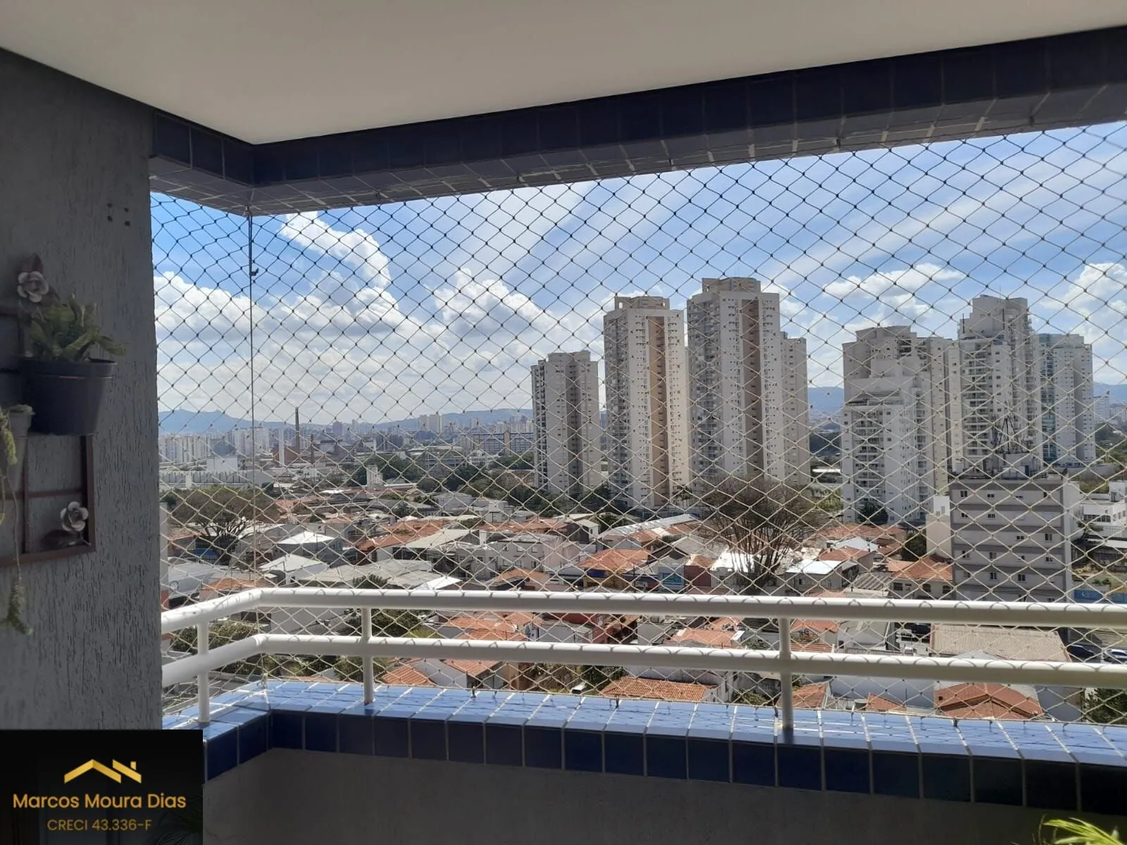 Imagem Apartamento na Pompeia com 2 dormitórios (1 suíte) e 1 vaga, próximo ao Sesc Pompeia. Edifício com portaria 24h e lazer