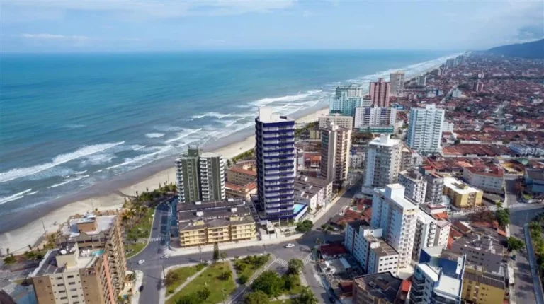 Imagem Apartamento com 2 dormitórios à venda, 72 m² por R$ 575.000,00 - Caiçara - Praia Grande/SP