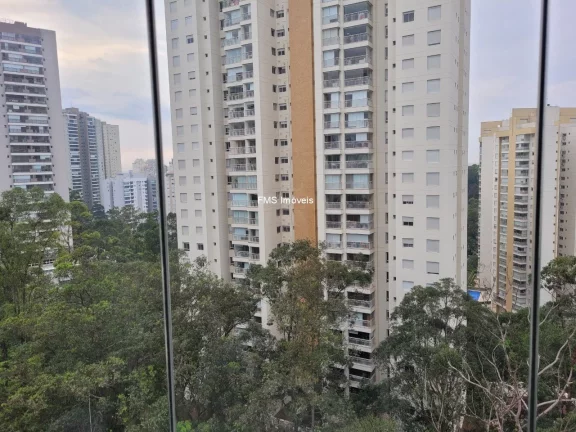 Imagem Venda de Apartamento na Vila Andrade: 1 Quarto, 2 Salas, 1 Banheiro, 1 Vaga de Garagem, 38m² - São Paulo-SP