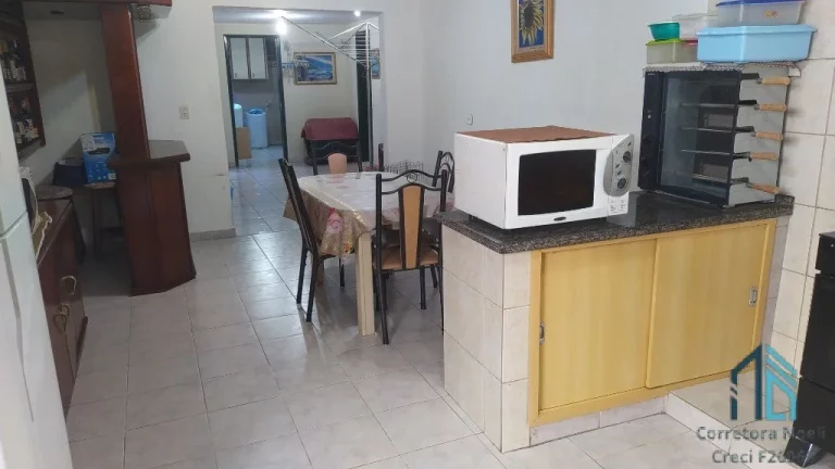 Imagem (Permuta menor valor e financiamento) Casa térrea, 04 quartos sendo 02 suítes, 08 vagas, no Boa Vista em Curitiba PR
