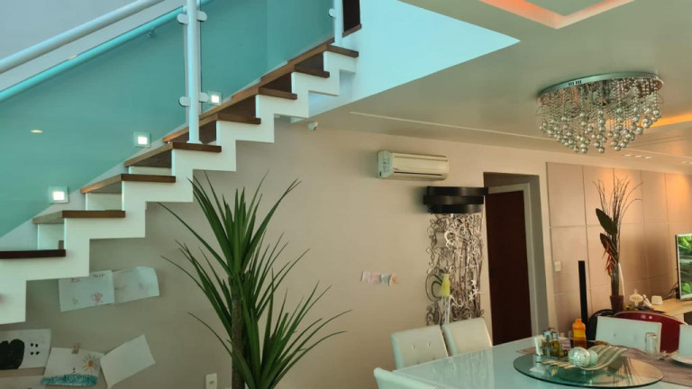 Imagem Casa com 3 Quartos à Venda, 295 m² em Camboinhas - Niterói