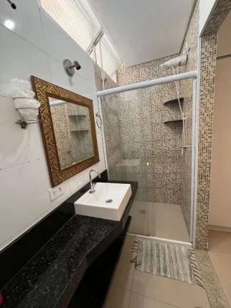 Imagem Apartamento com 2 dormitórios à venda, 68 m² por R$ 420.000 - Pitangueiras - Guarujá/SP