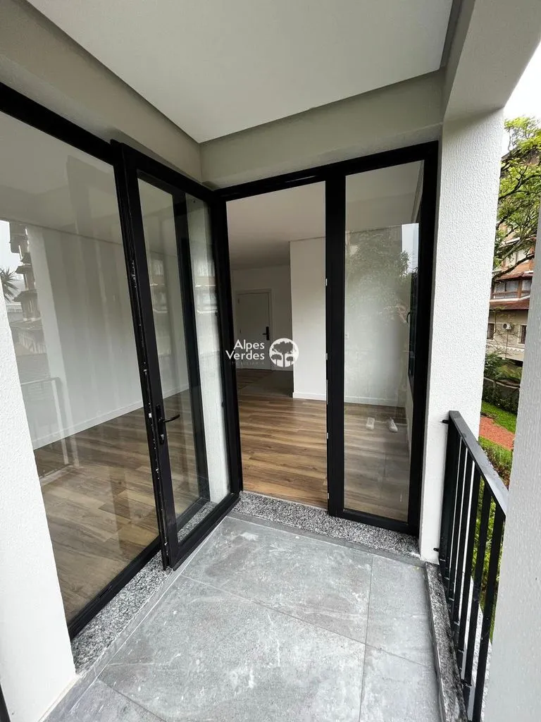 Imagem Vende-se apartamento em Gramado com 1 dormitorios semi mobiliado