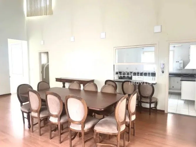 Imagem Casa à venda com 4 suítes, 392 m² no San Conrado