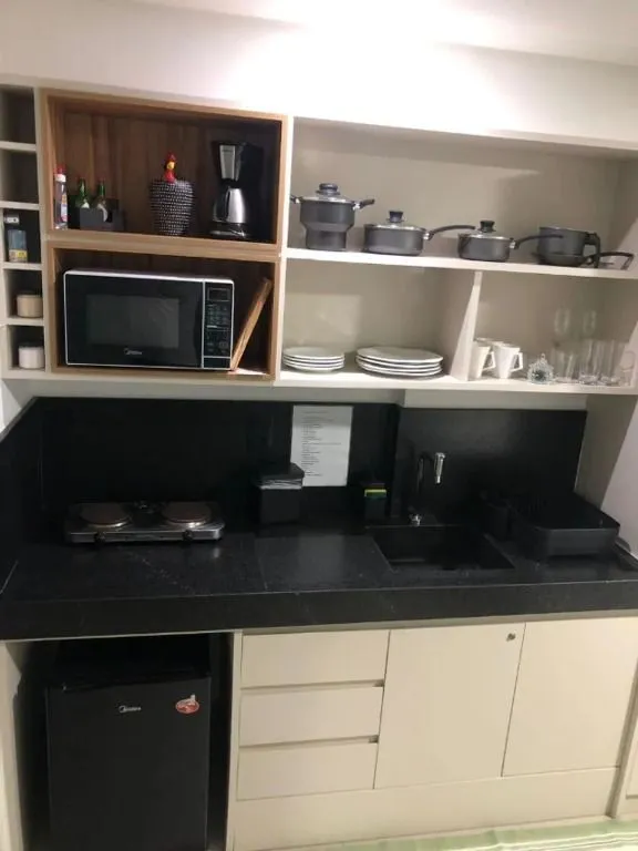 Imagem Flat moderno no Jardim Oceania com jacuzzi privativa, totalmente mobiliado, lazer na cobertura e localização privilegiada em João Pessoa.