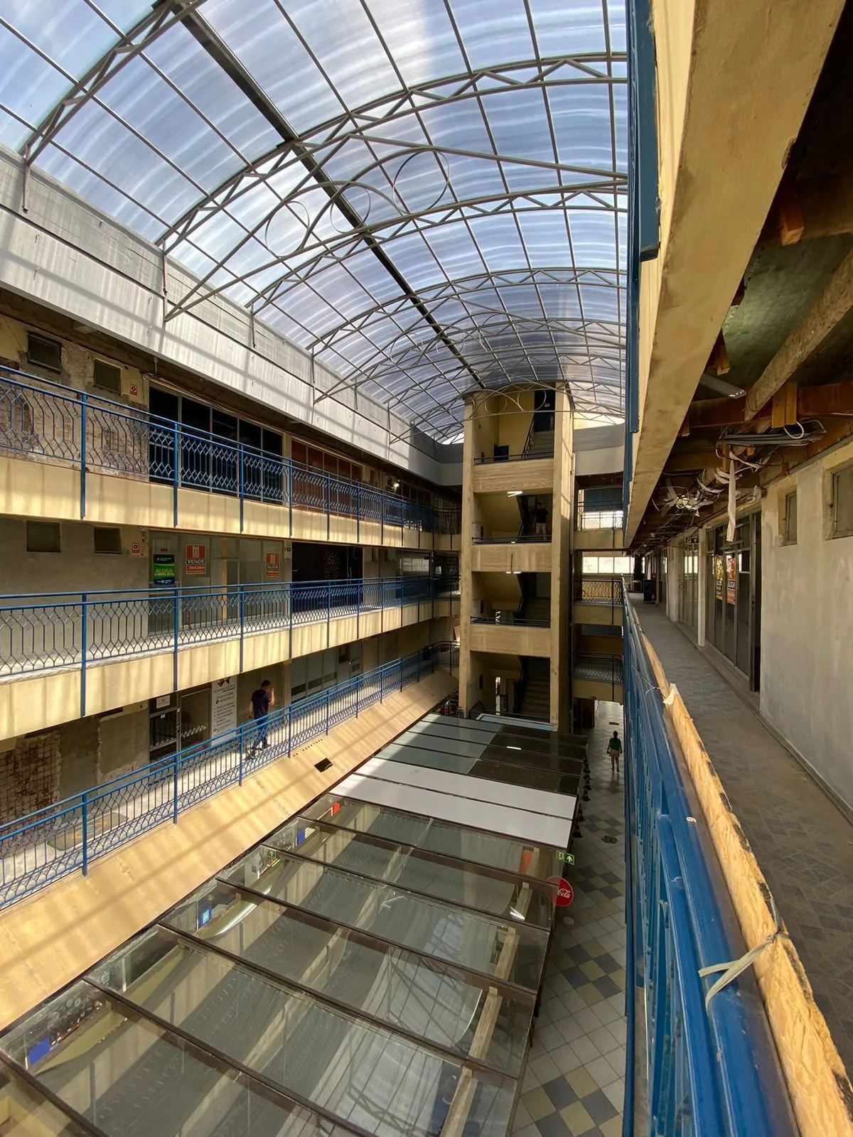 Imagem Cond. Centro Comercial Canoas Vende 2 salas , 124m², 62m² cada uma, 2 banheiros