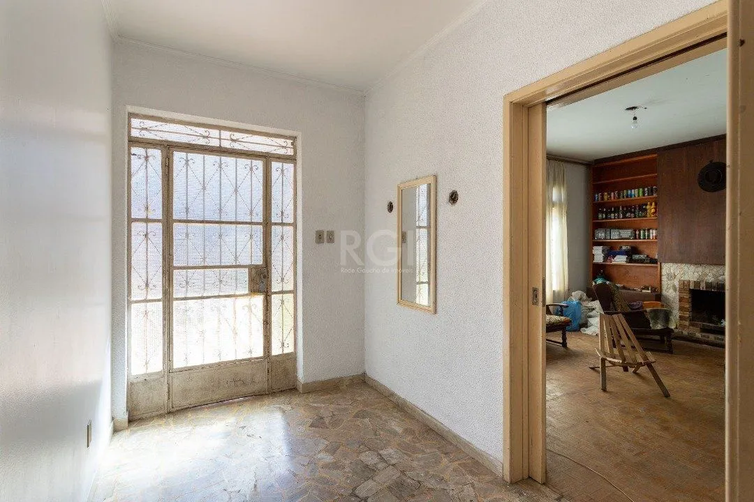 Imagem Casa para Venda - 522.36m², 4 dormitórios, 3 vagas - Menino Deus